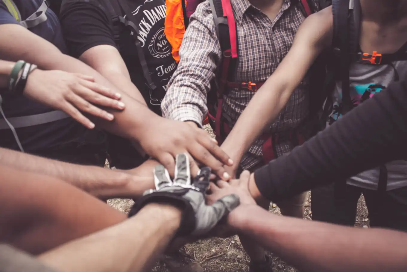 Navigating the Trust Crisis in the Technology Era: Rebuilding Confidence in a Digital World
