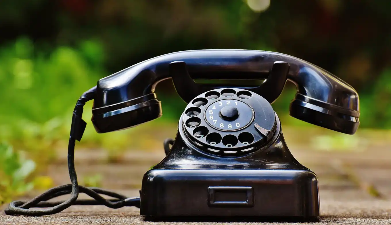 Revolutionising Customer Service: The Case for AI in Overhauling Telephone Bot Menus